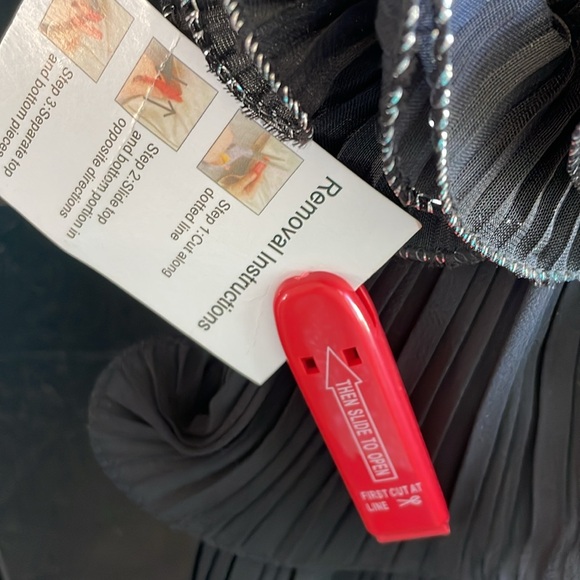 Mac Duggal Pleated Tiered Mini Dress NEW - Picture 7 of 9